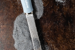 Microplane_Premium_Classic_46227_Zester_Sky-Blue_Poppy-Seed-3