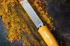 Microplane_Premium_Classic_46623_Mustard-Yellow_Curcuma_Ras-El-Hanout
