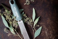 Microplane_Premium_Classic_46727_Zester_Eucalyptus-Green_Eucalyptus-2
